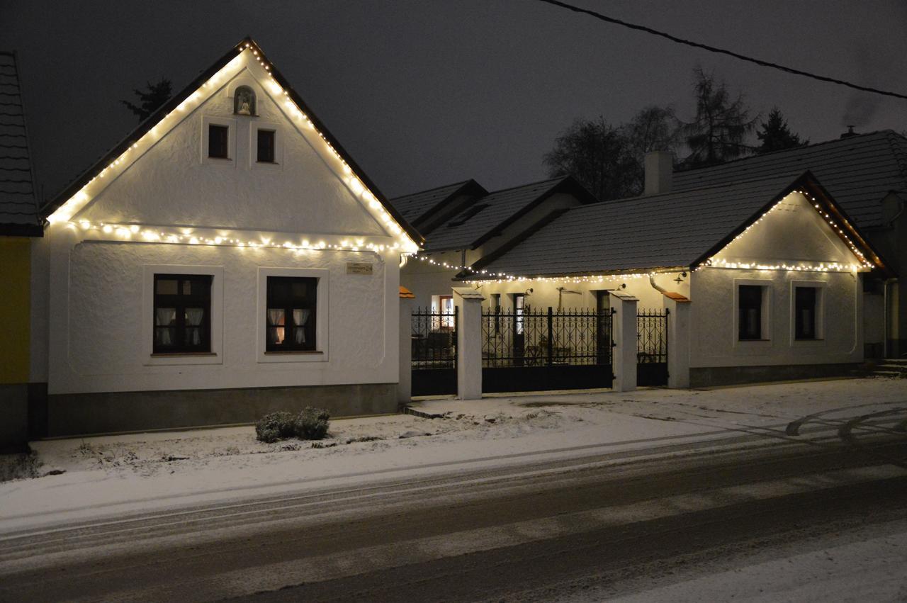 Szent Iván Vendégház Hotel Tata Kültér fotó